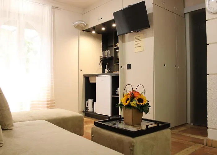 Garden Center Apartment