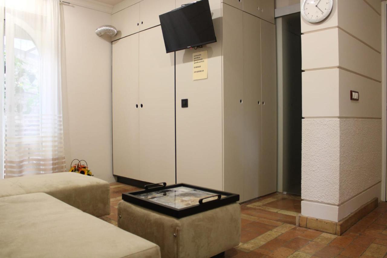 Apartment Garden Center Novi Sad